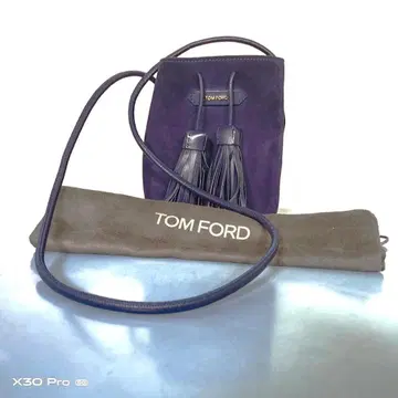 새상품급 톰포드 TOM FORD 숄더백 퍼플