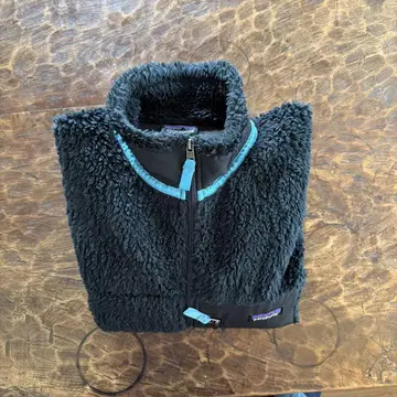 patagonia 플리스 자켓 블랙
