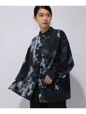 HARE 차이나 올 패턴 셔츠 블랙 블라우스