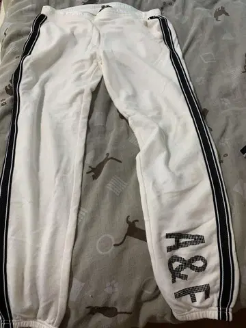Abercrombie & Fitch 화이트 조거 팬츠 M