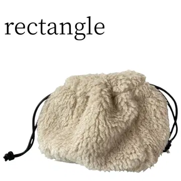 새상품급 rectangle 레 베이지 핸드백