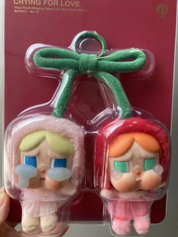 POP MART CRYBABY Crying For Love 체리