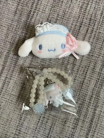 산리오 화이트 프릴 시크릿 헤어 클립 시크릿 키링