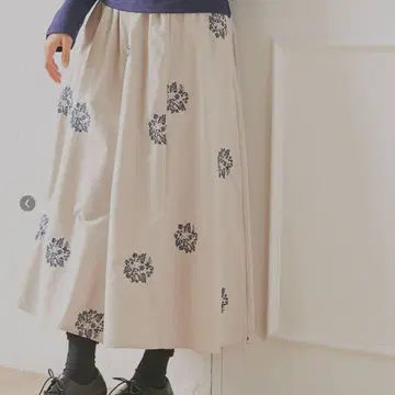 Millie tripi 코튼 자수 플라워 개더 스커트