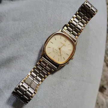 Jules Jurgensen 50주년 기념 모델 손목시계