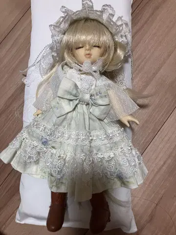 커스텀 인형 금발 레이스 드레스