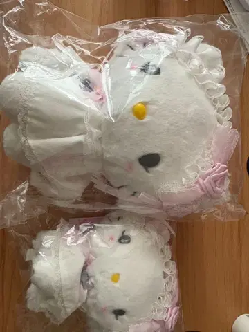 챠미키티 봉제 인형 화이트 프릴 디자인 산리오 2세트
