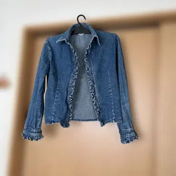 프릴 달린 다크 블루 데님 자켓