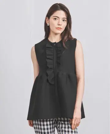 새상품 UNITED ARROWS P 불규칙 프릴 베스트