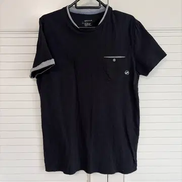 GAS 포켓 부착 블랙 T셔츠