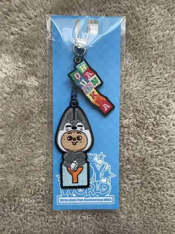Stray Kids TOY WORLD 자수 키링 한