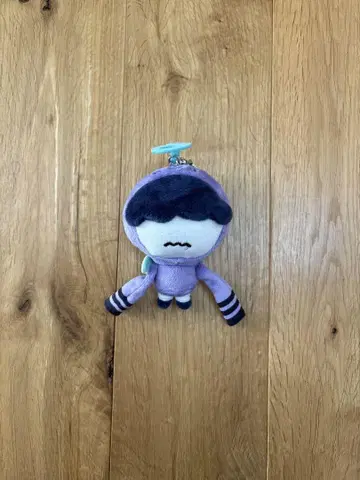 보라색 캐릭터형 마스코트