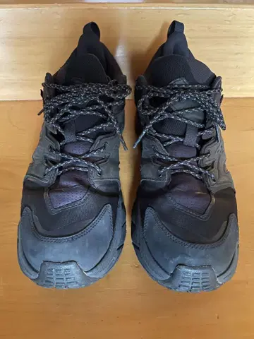 호카오네오네 HOKAONEONE 아나카파 로우 GTX 26.5cm 블랙
