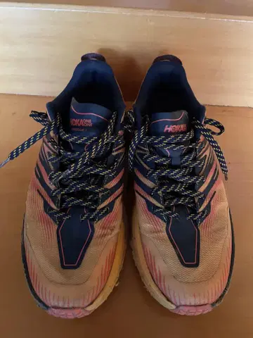 호카오네오네 HOKAONEONE 스피드 고트 SPEEDGOAT4 27cm