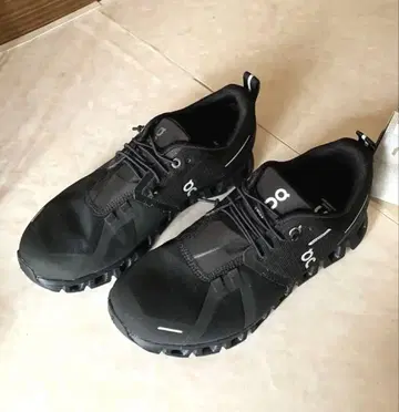 Cloud 5 Waterproof 7W 올 블랙 박스 있음