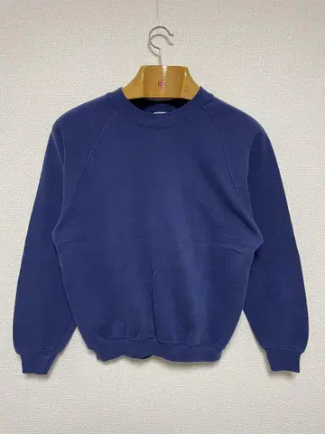90s 구굿레귤러 USA 구제 의류 래글런 맨투맨