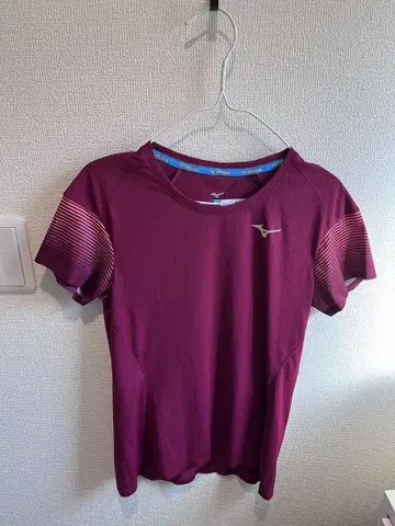 새상품 미즈노 mizuno T셔츠 S