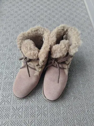 EMU 핑크 퍼 달린 숏부츠