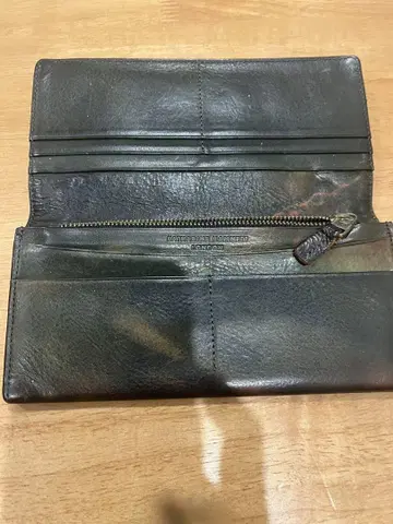 짙은 녹색 가죽 장지갑 카드 포켓 포함