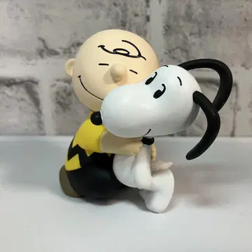 UDF 찰리 브라운 & 스누피