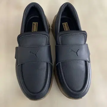 PUMA 통굽 로퍼 24.5cm