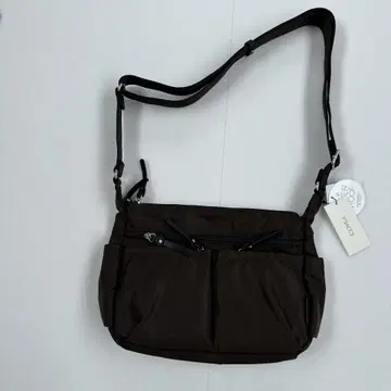다크 브라운 숄더백
