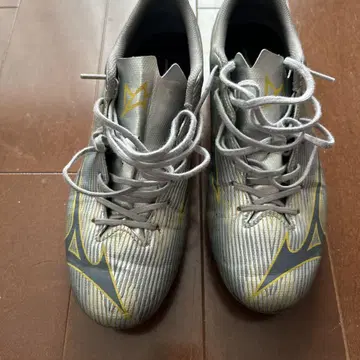 가격 인하! 미즈노 축구 스파이크 MIZUNOALPHA 26.0cm