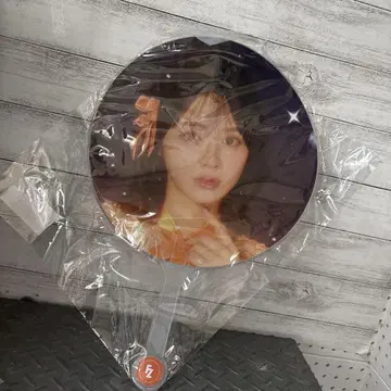 스즈카 치히로 FRUITS ZIPPER 부채