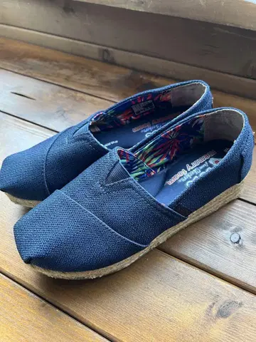 새상품급 스케쳐스 밥스 플랫 여성 신발 23cm