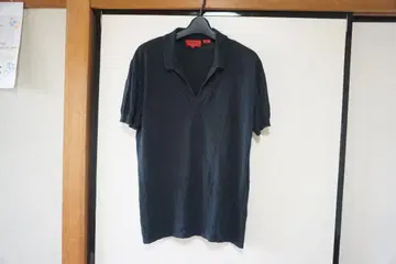 HUGO BOSS 블랙 V넥 피케 셔츠