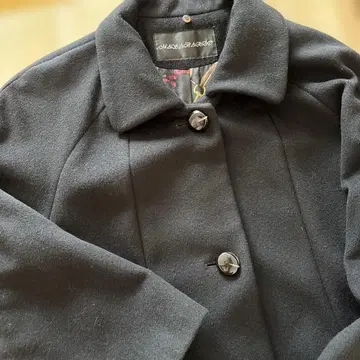 캐시미어 블랙 코트