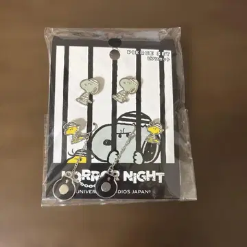 판매 종료 USJ [ 스누피 호러 나이트 귀걸이 세트 ] 2015