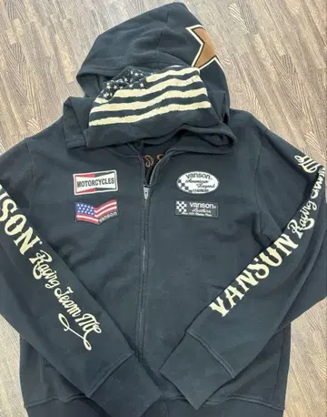 Vanson 백 로고 스타 자수 후드티