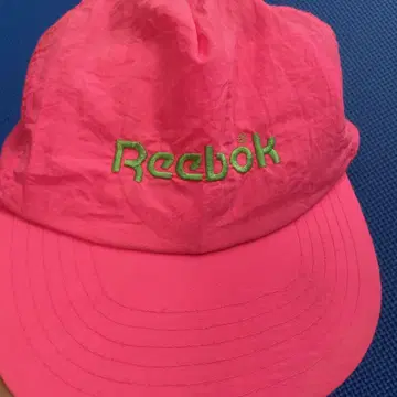 Reebok 핑크캡
