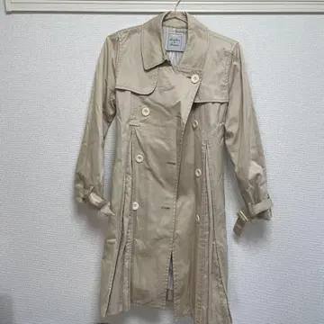 베이지 트렌치코트 chambre de charme