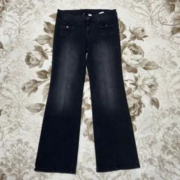 H&M 다크 그레이 플레어 데님 팬츠