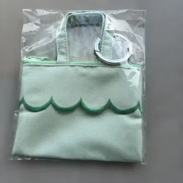 MARONENONFEE