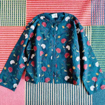 택 포함 새상품 yuni 자수 노카라 자켓