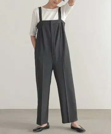 그레이 팬츠