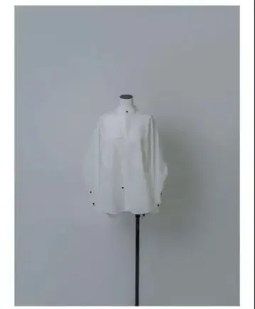LOHEN BIG PATCH POCKET SHIRT 화이트
