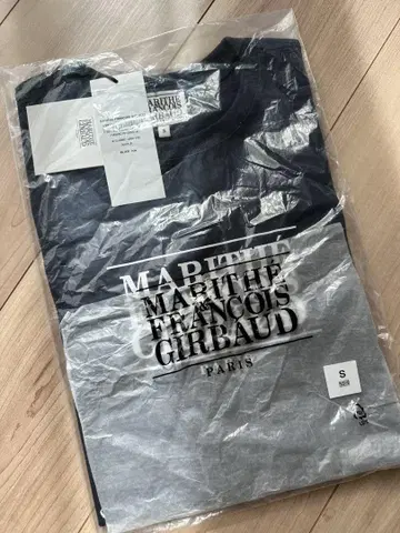 미사용 새상품 MARITHE FRANCOIS GIRBAUD