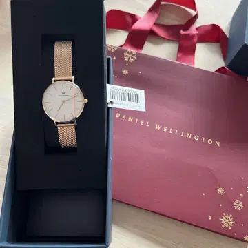 DANIEL WELLINGTON 골드 메쉬 시계