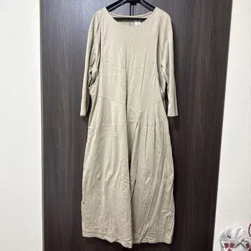 7부 소매 허리 절개 턱 원피스