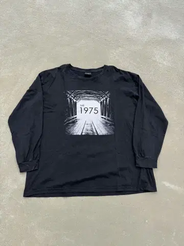 [ 구제 의류 ] THE 1975 롱 T 밴드 T