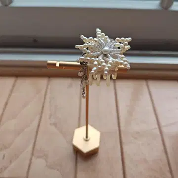 컴플렉스 비즈 화이트 비즈 꽃 클립 흔들리는 참 포함.