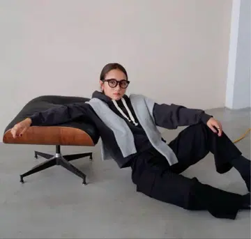COELIE 빈티지 인레이 스웨트 후드티