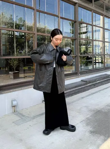 select moca 스텐칼라 페이크 가죽 자켓 [ by SON ]