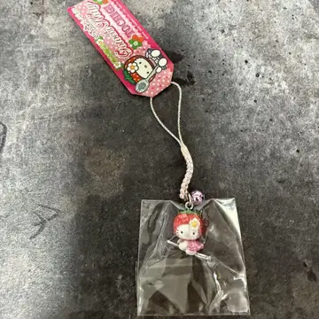 헬로키티 네츠케 도치기 한정판 딸기 버전 키티 스트랩
