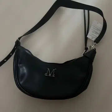MUCENT 블랙 숄더백