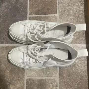 CONVERSE 화이트 하이컷 스니커즈